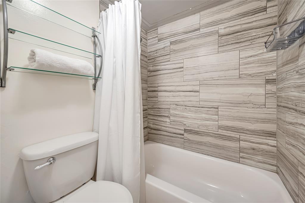 18333 Roehampton Drive, Unit 821 Dallas, TX 75252 - Photo 9 of 27