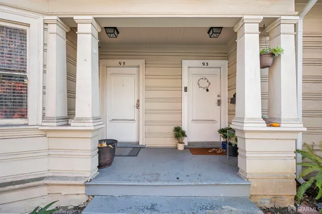 a sign that is on the wall of a building