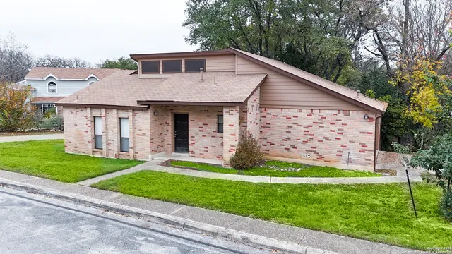 $1,750 | 6404 Brook Cove, San Antonio, TX 78240
