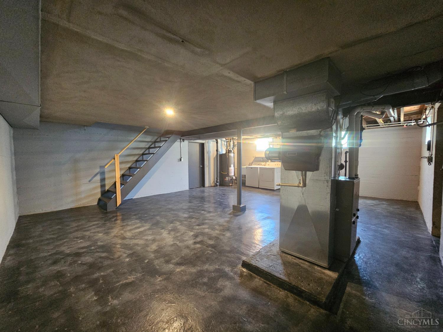 4130 Jessup Road Cincinnati, OH 45247 - Photo 25 of 44 Lower level