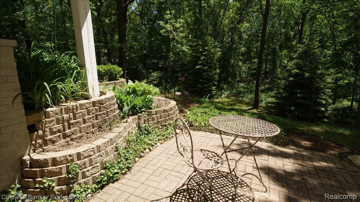 899 Northgate Road Rochester, MI 48306 - Photo 23 of 25 079