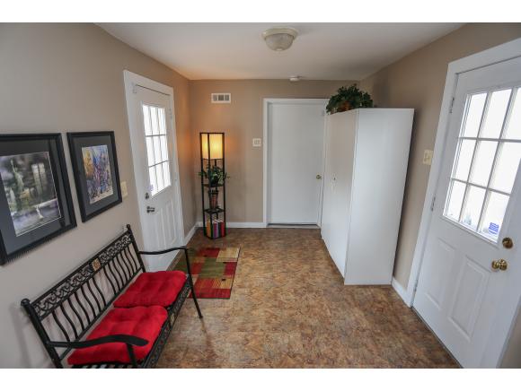 150 Wallace Road Bedford, NH 03110 - Photo 21 of 36 Gallery Image 21