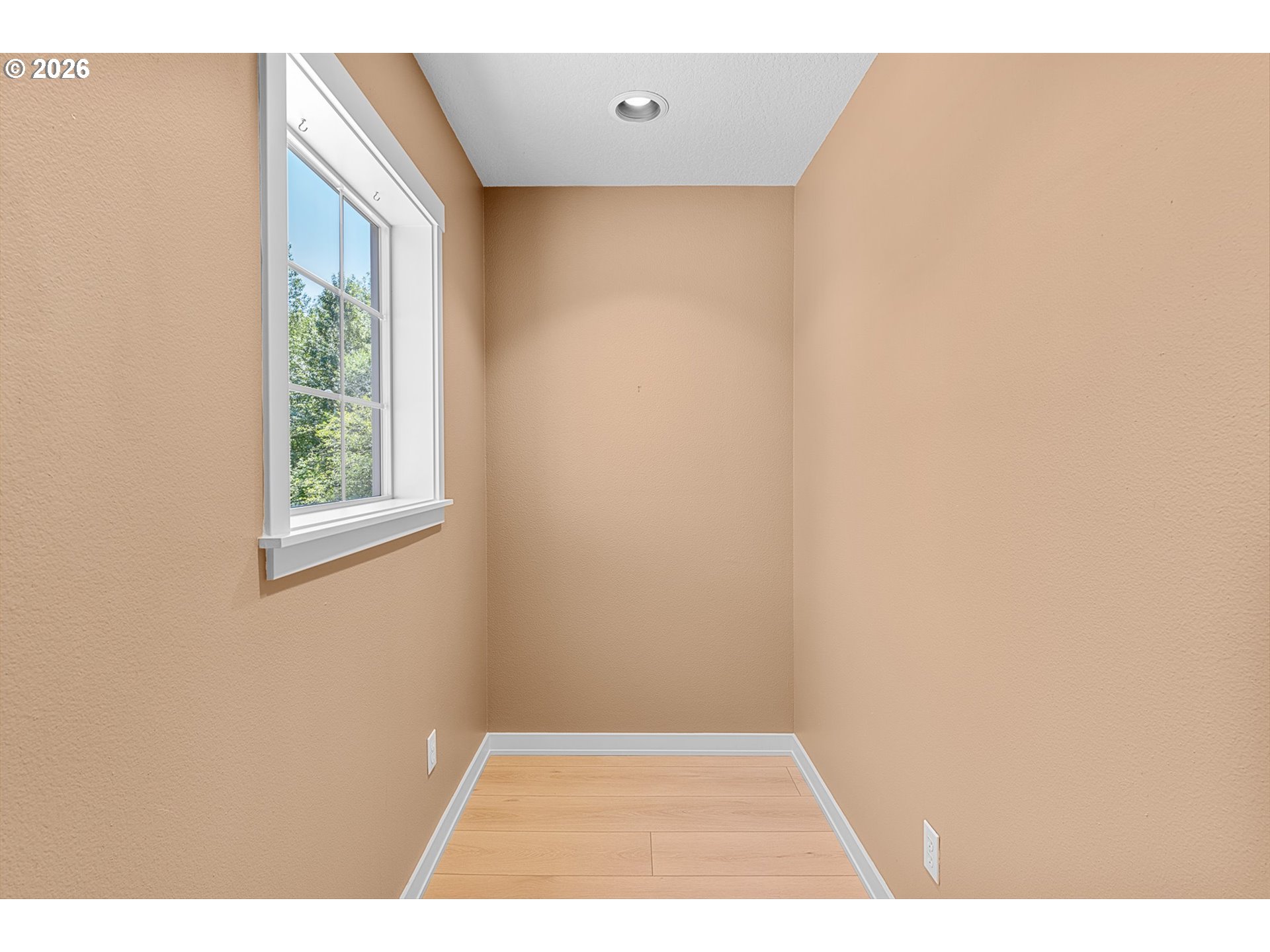 8914 Southwest Taylors Ferry Road Portland, OR 97223 - Photo 27 of 45