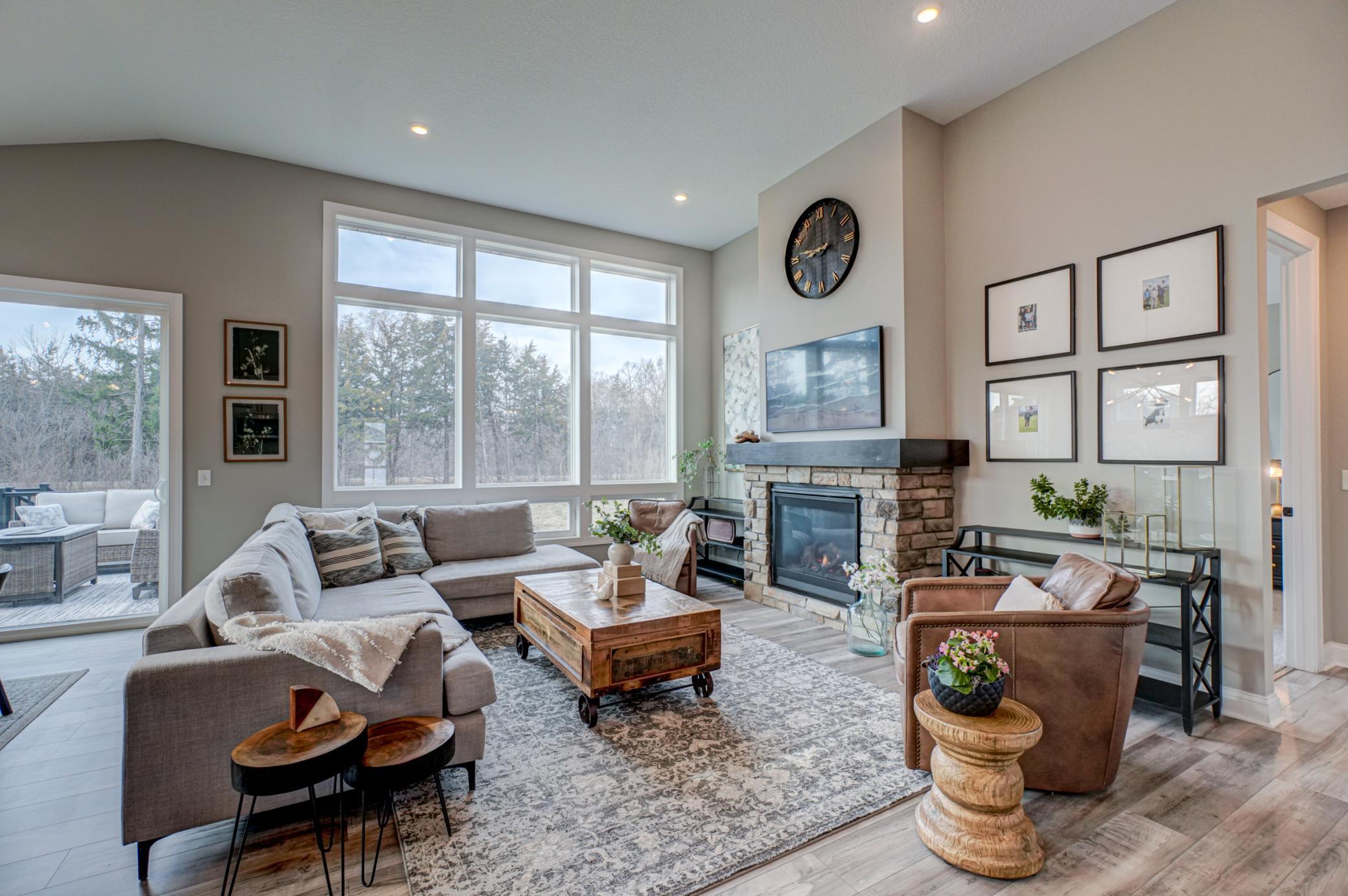 1446 Lee Circle Hudson, WI 54016 - Photo 4 of 20