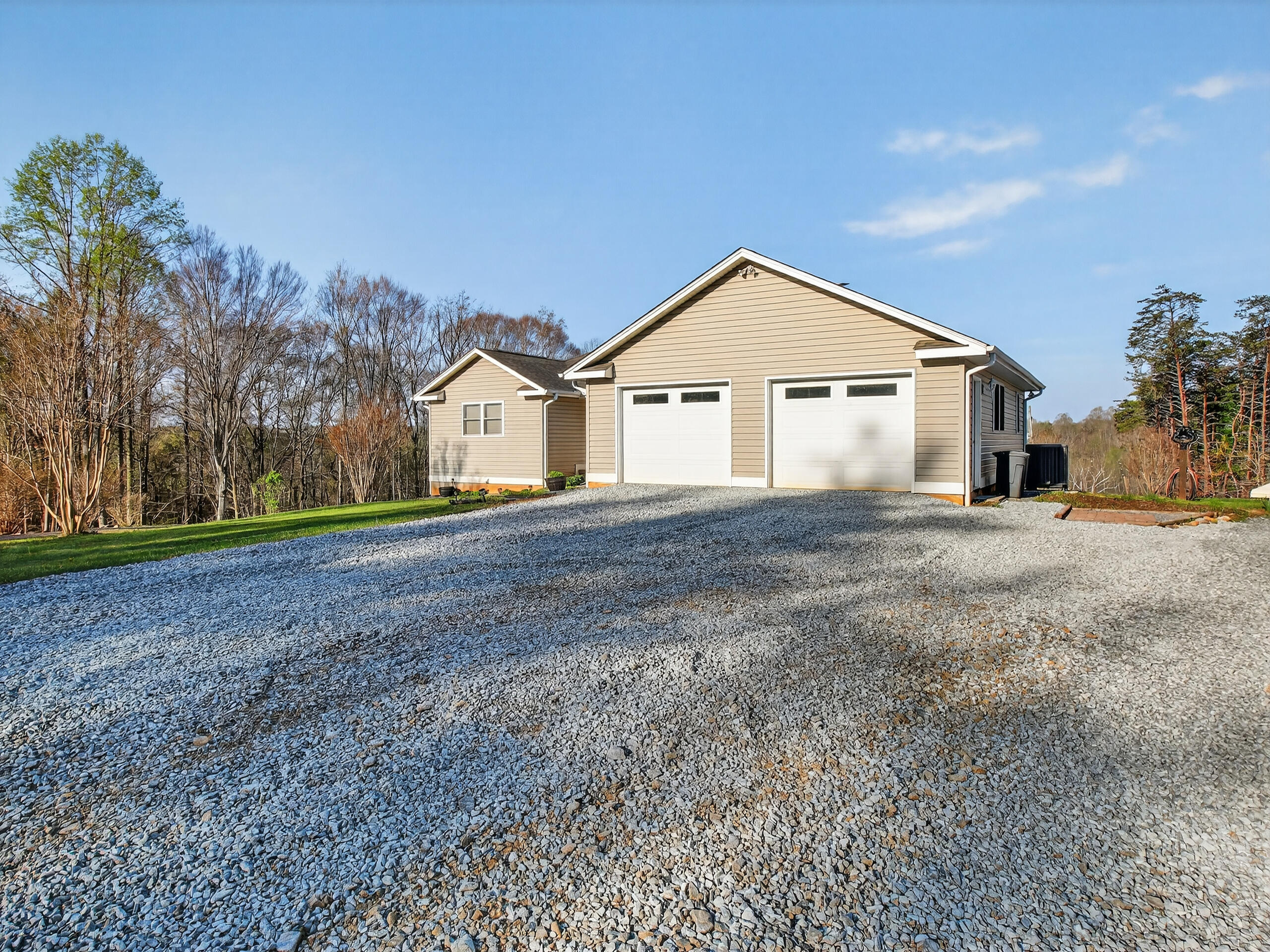 498 Meeks Road Penhook, VA 24137 - Photo 47 of 69 IMG_5259