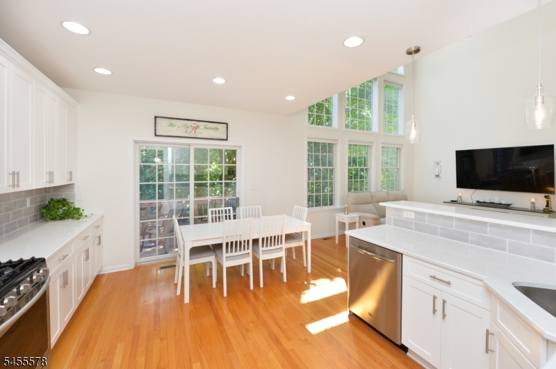 90 Summer Hill Road, Unit 90 Wayne, NJ 07470 - Photo 9 of 39 Gallery Image 9