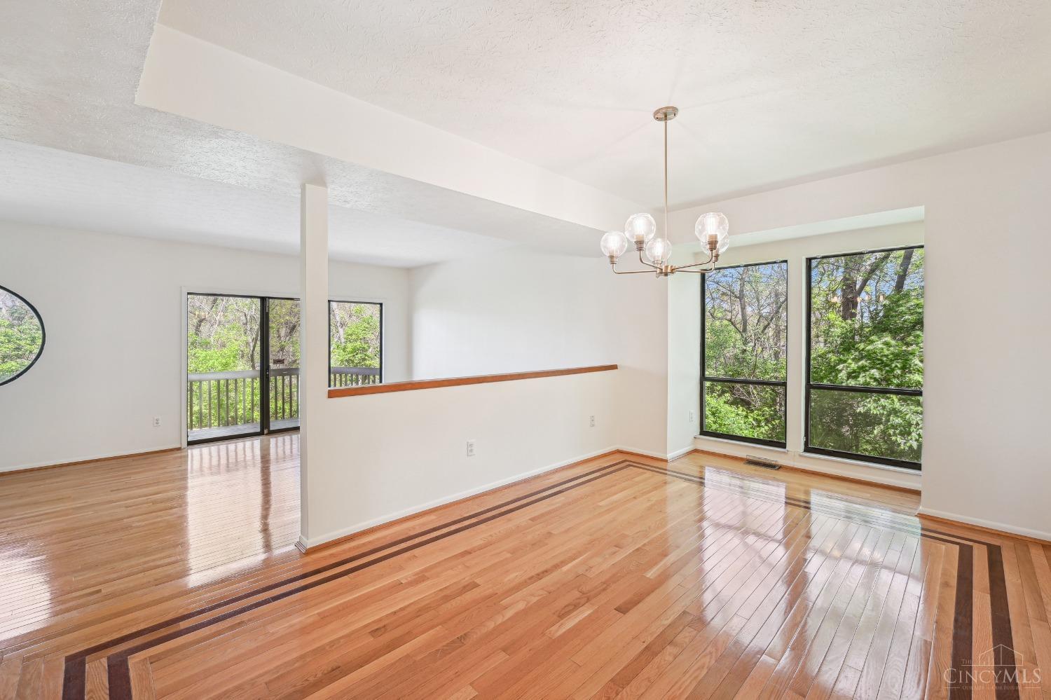7264 East Galbraith Road Cincinnati, OH 45243 - Photo 5 of 33