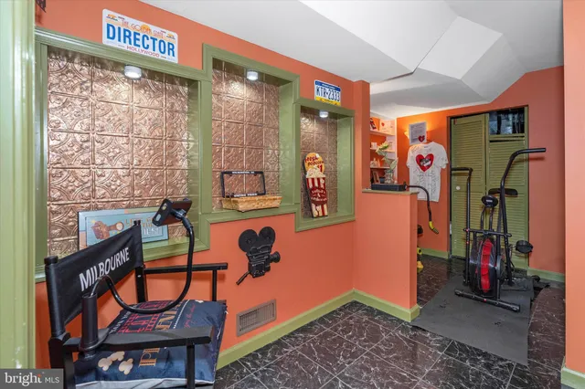 $605,000 | 15 Moonlight Court, Newark, DE 19702