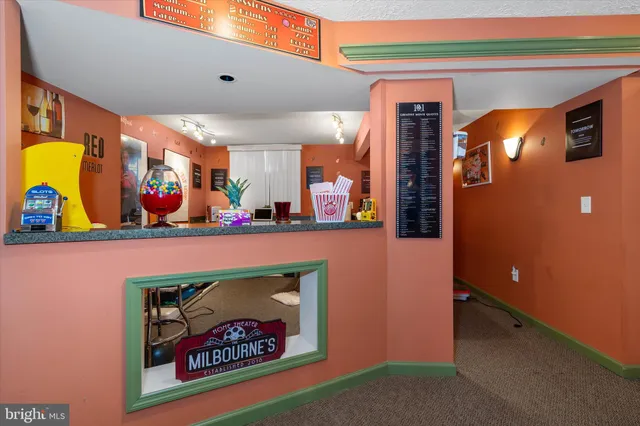 $605,000 | 15 Moonlight Court, Newark, DE 19702