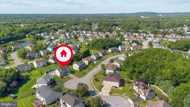 $605,000 | 15 Moonlight Court, Newark, DE 19702