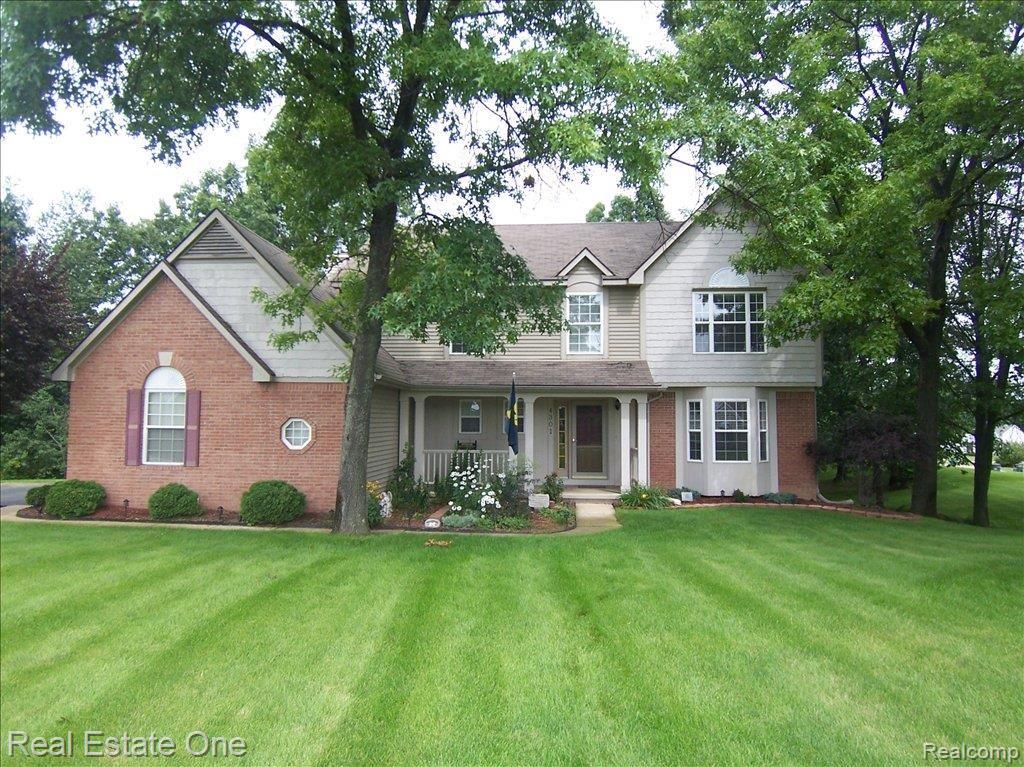 4301 Ridge Court Pinckney, MI 48169 - Photo 1 of 23 Front View