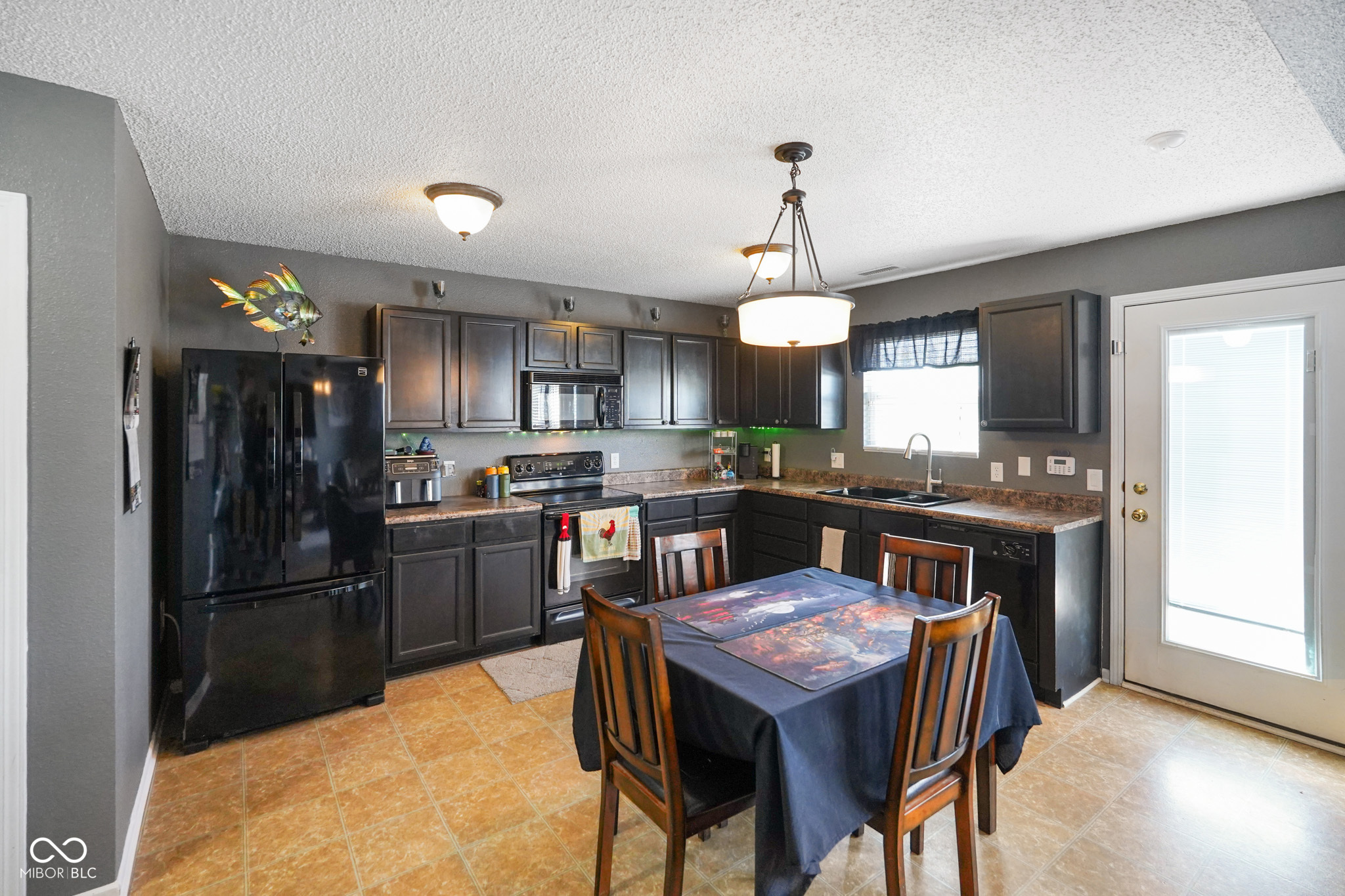 8805 Hosta Way Camby, IN 46113 - Photo 16 of 36