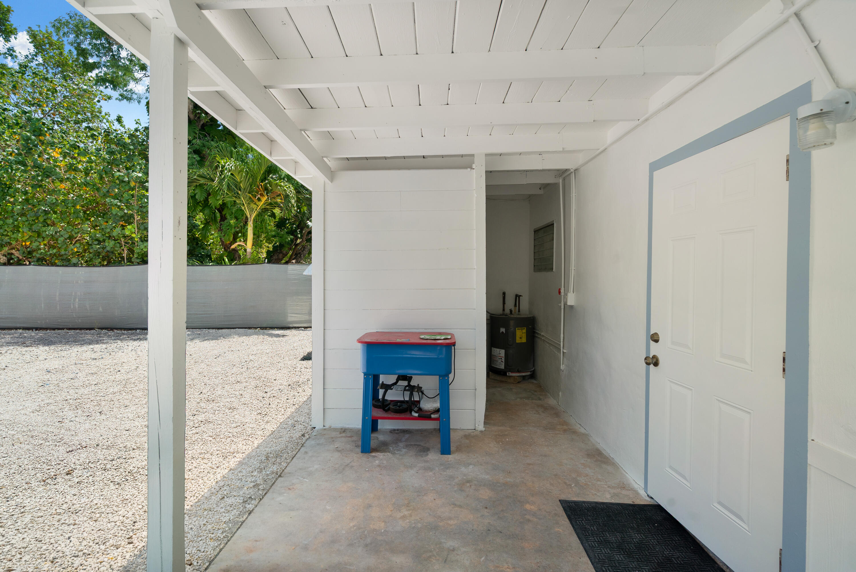 4 Tina Place Key Largo, FL 33037 - Photo 17 of 30 Back porch