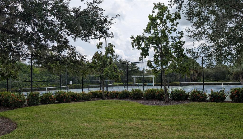 6264 Wingspan Way Bradenton, FL 34203 - Photo 26 of 27 a view of a park