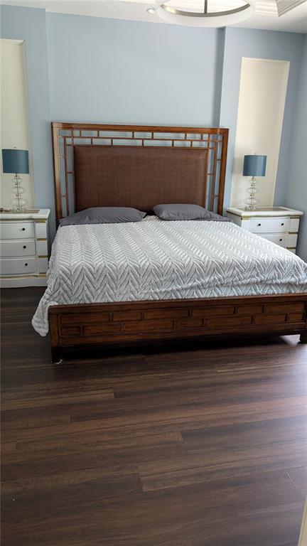 6264 Wingspan Way Bradenton, FL 34203 - Photo 10 of 27 a bedroom with a bed and window