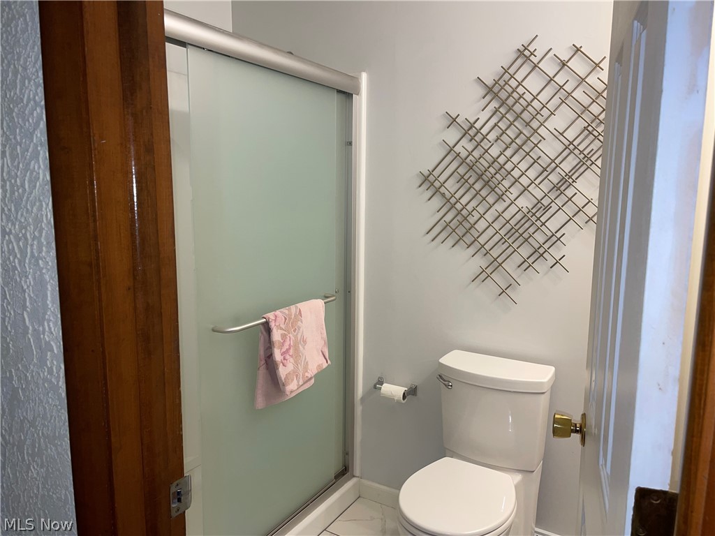 48300 North Ridge Road Amherst, OH 44001 - Photo 22 of 34 main bath