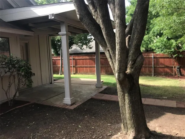 $1,990 | 904 Sylvan Creek Drive, Lewisville, TX 75067