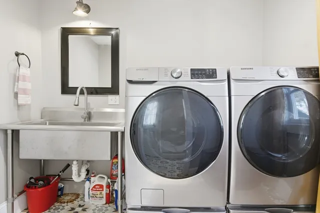 $1,050,000 | 6 Everett Street, Stoneham, MA 02180