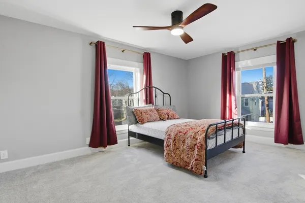 $999,900 | 6 Everett Street, Stoneham, MA 02180