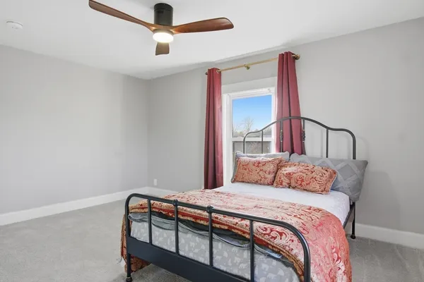 $999,900 | 6 Everett Street, Stoneham, MA 02180