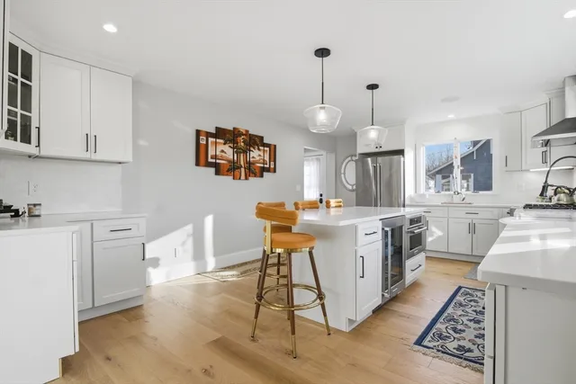 $1,050,000 | 6 Everett Street, Stoneham, MA 02180