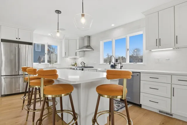 $1,050,000 | 6 Everett Street, Stoneham, MA 02180