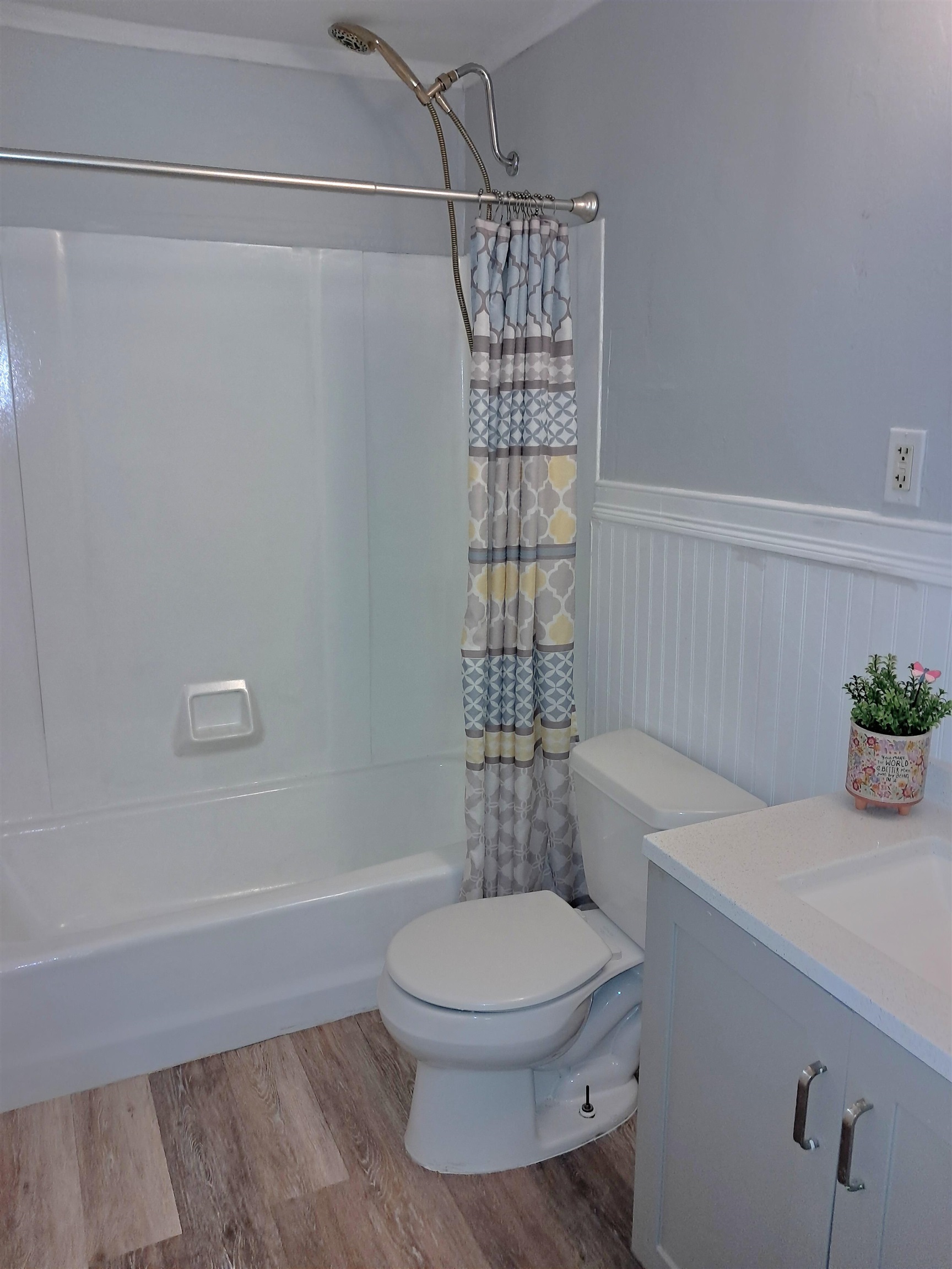 112 English Village Road, Unit 203 Manchester, NH 03102 - Photo 20 of 30 Gallery Image 20