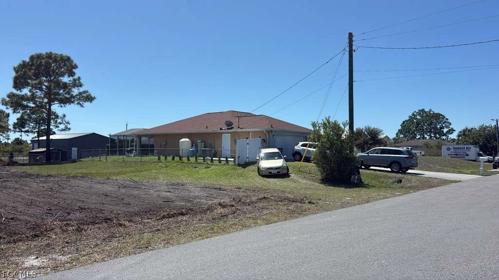 2915 68th Street West Lehigh Acres, FL 33971 - Photo 6 of 8