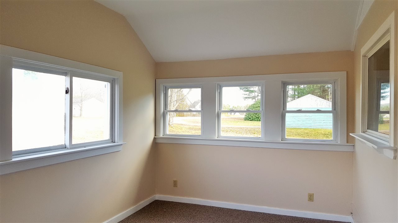 1074 Upper City Road Pittsfield, NH 03263 - Photo 8 of 29