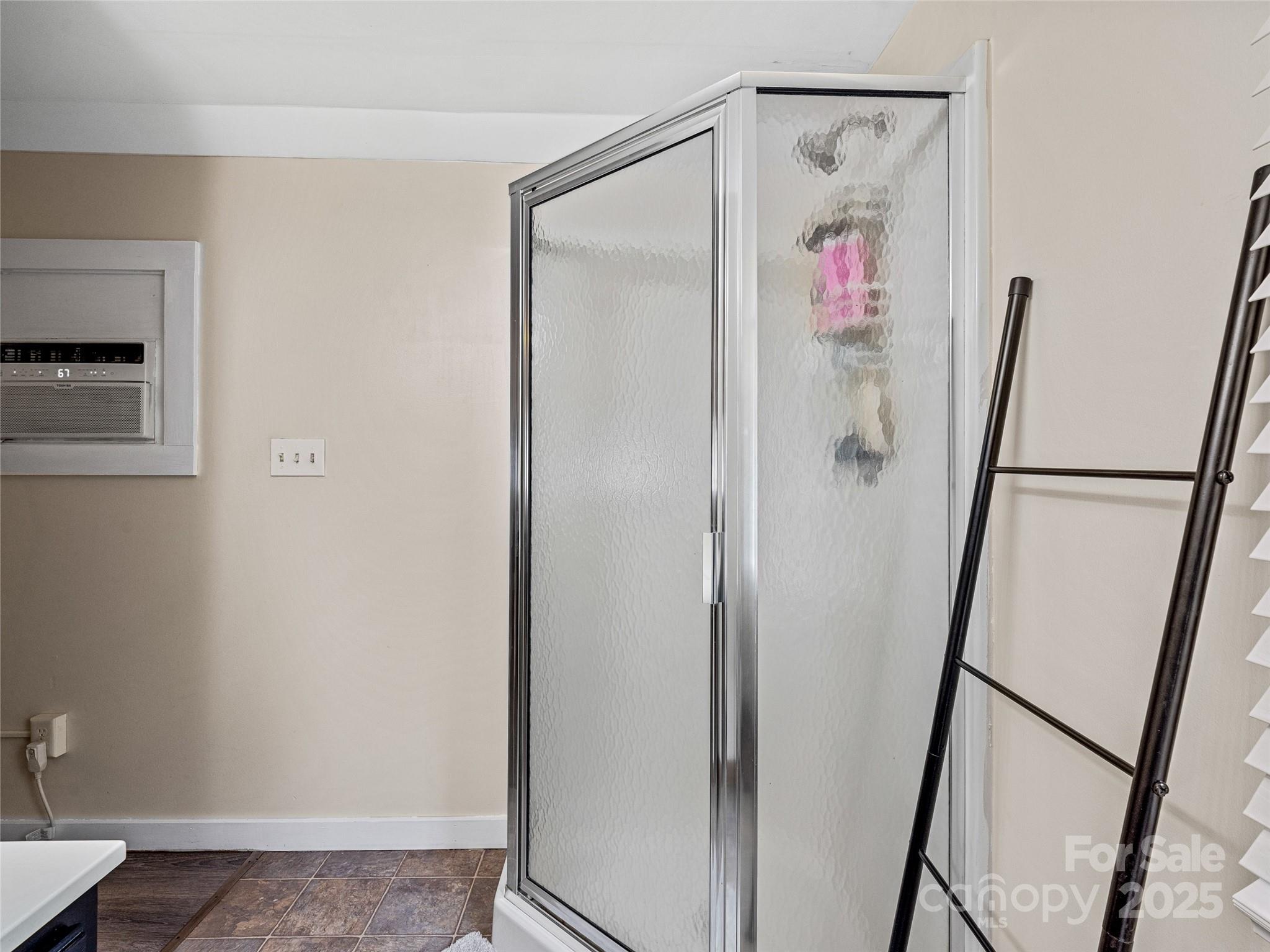11 Pinewood Road Asheville, NC 28805 - Photo 22 of 31 Gallery Image 22