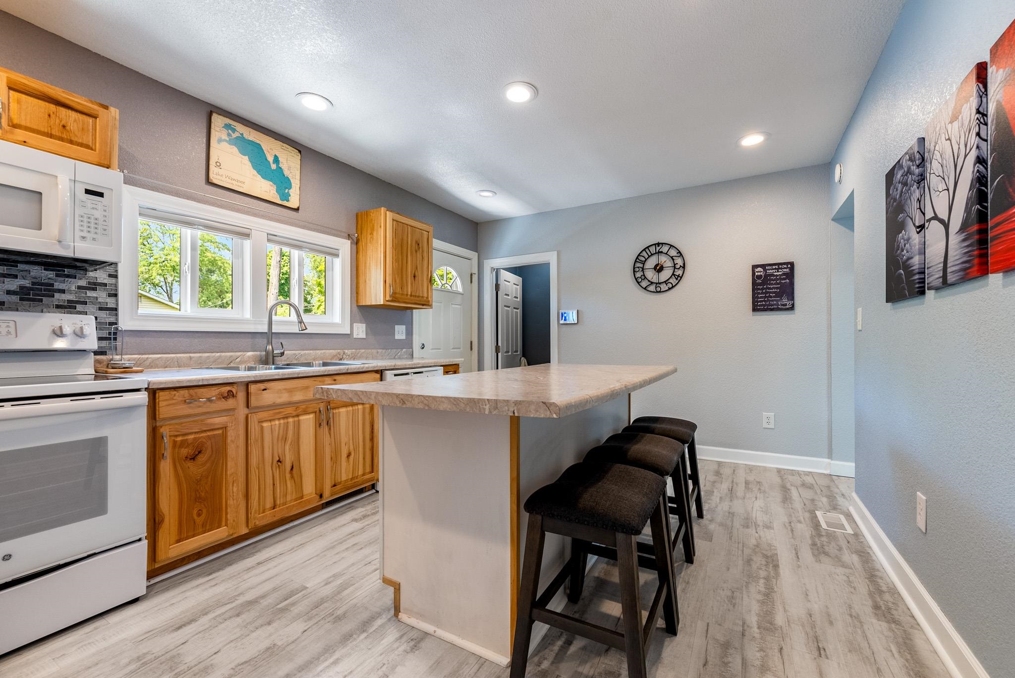 8629 East Hatchery Road Syracuse, IN 46567 - Photo 16 of 35