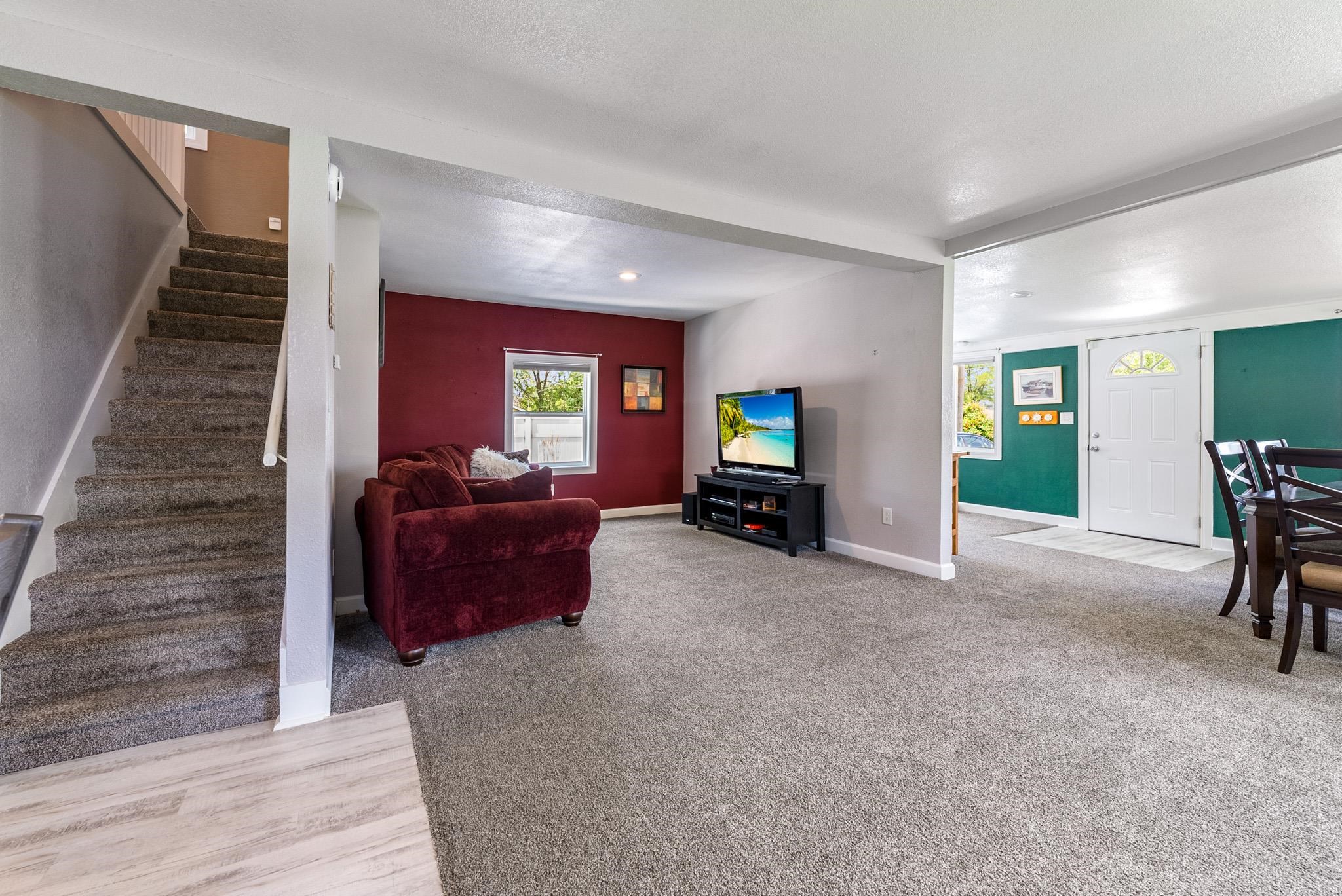 8629 East Hatchery Road Syracuse, IN 46567 - Photo 19 of 35