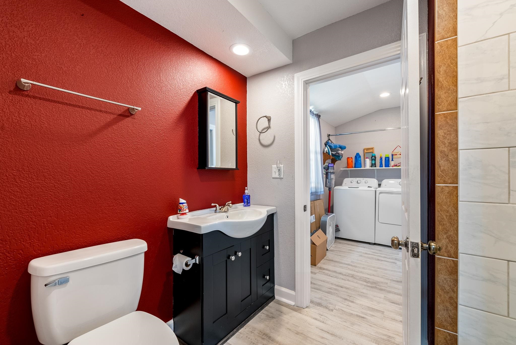 8629 East Hatchery Road Syracuse, IN 46567 - Photo 24 of 35