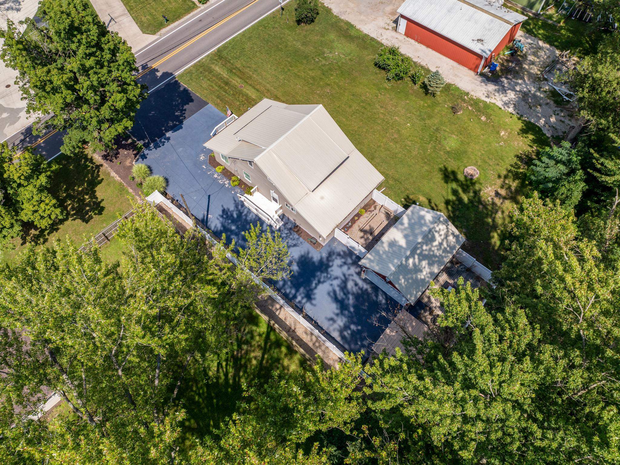 8629 East Hatchery Road Syracuse, IN 46567 - Photo 31 of 35