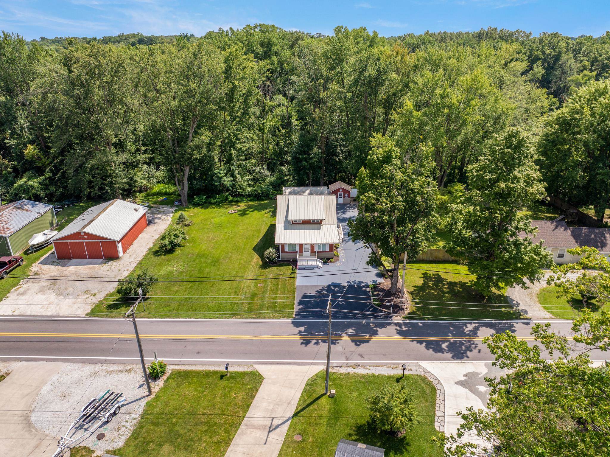 8629 East Hatchery Road Syracuse, IN 46567 - Photo 32 of 35