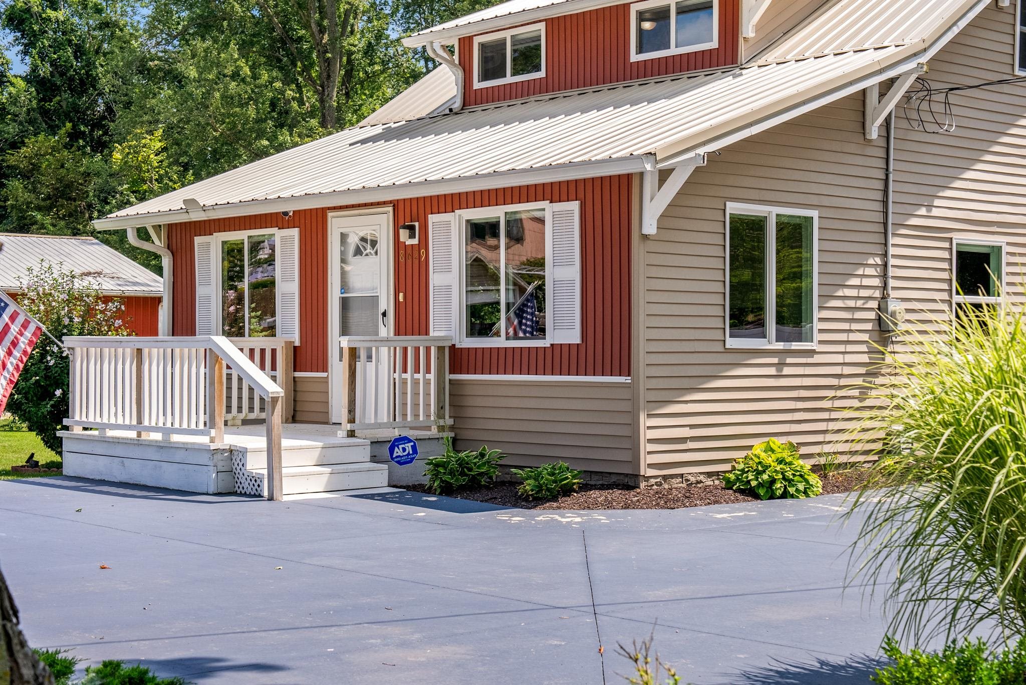 8629 East Hatchery Road Syracuse, IN 46567 - Photo 5 of 35