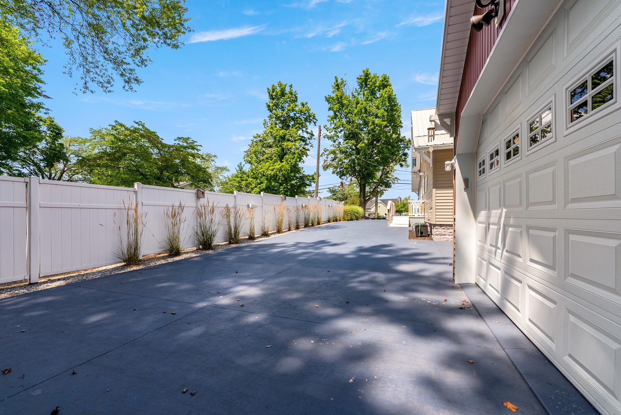 8629 East Hatchery Road Syracuse, IN 46567 - Photo 8 of 35