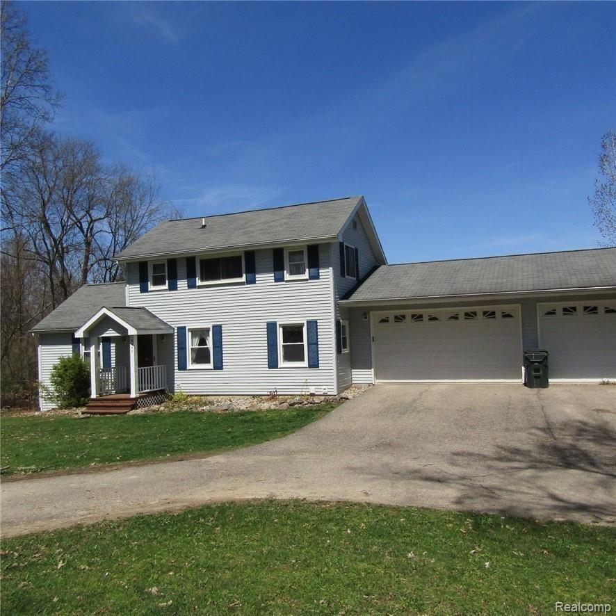 8240 West Lange Road Fowlerville, MI 48836 - Photo 1 of 50 8240 Lange front 2.JPG