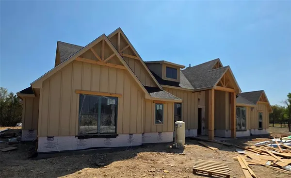$844,486 | 2037 Preserves Trail, Weatherford, TX 76085