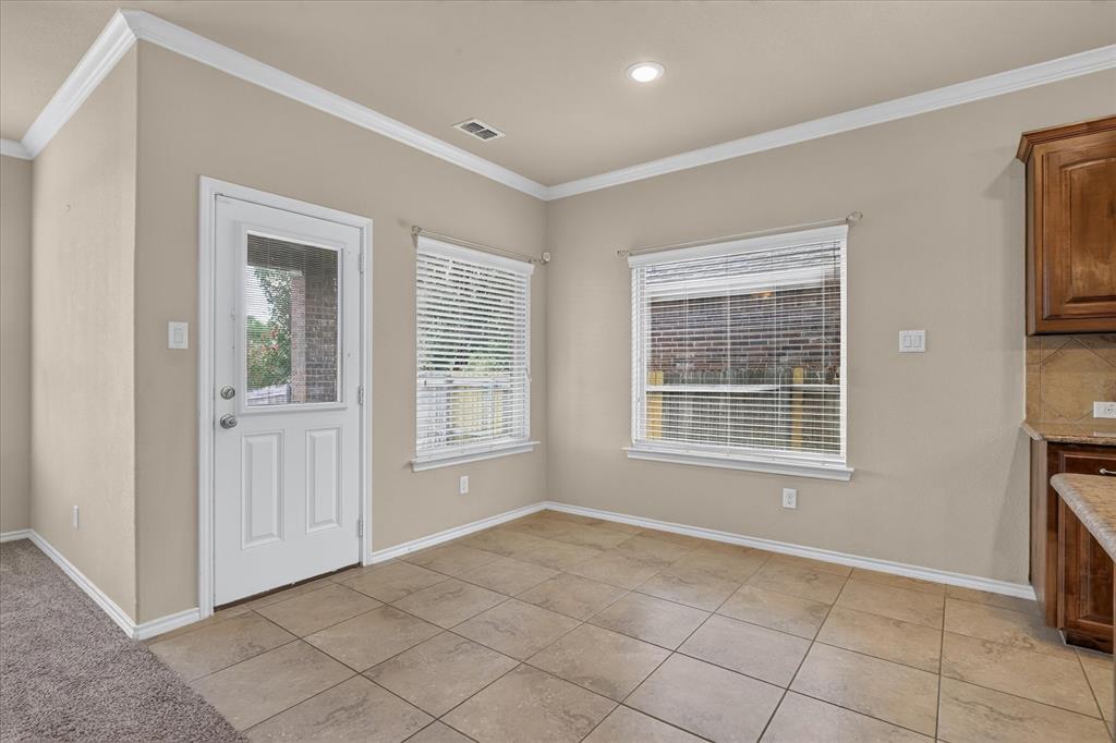 1004 Katherine Road Weatherford, TX 76087 - Photo 12 of 38 Gallery Image 12