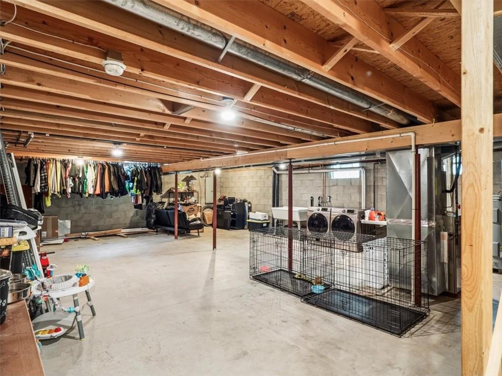 27 Spring Valley Street Slovan, PA 15078 - Photo 21 of 30 a view of a storage room