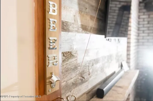 $2,100 | 221 Ash Drive, Long Pond, PA 18334