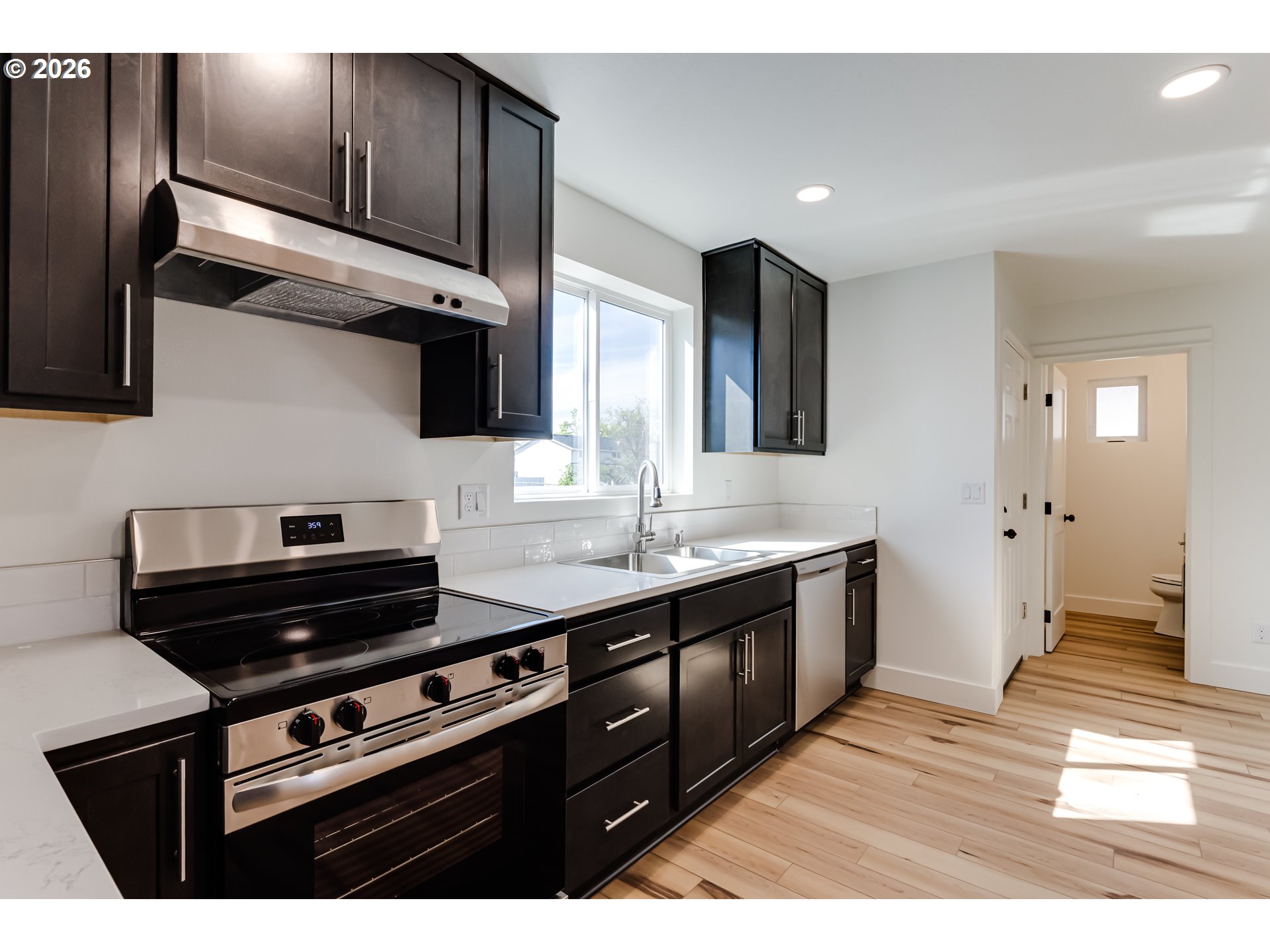 231-233 South 41st Place Springfield, OR 97478 - Photo 14 of 37