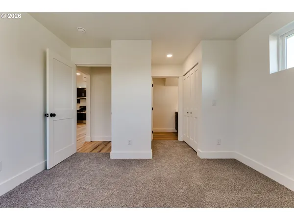 $650,000 | 231-233 South 41st Place, Springfield, OR 97478