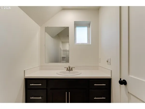 $650,000 | 231-233 South 41st Place, Springfield, OR 97478