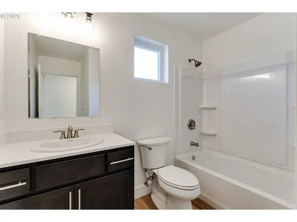 $650,000 | 231-233 South 41st Place, Springfield, OR 97478