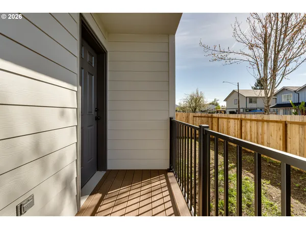 $650,000 | 231-233 South 41st Place, Springfield, OR 97478