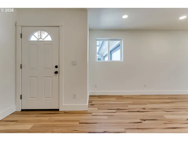 $650,000 | 231-233 South 41st Place, Springfield, OR 97478