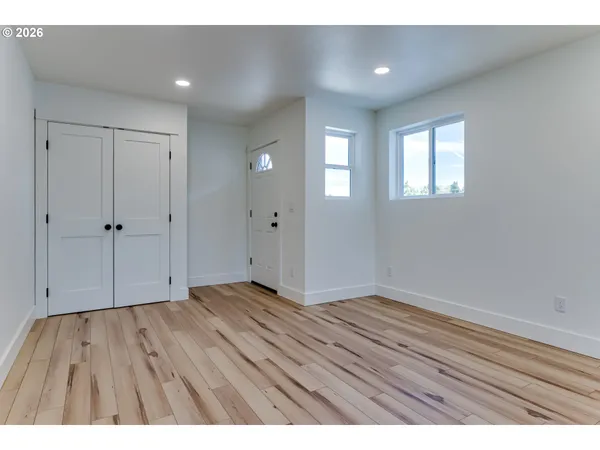 $650,000 | 231-233 South 41st Place, Springfield, OR 97478