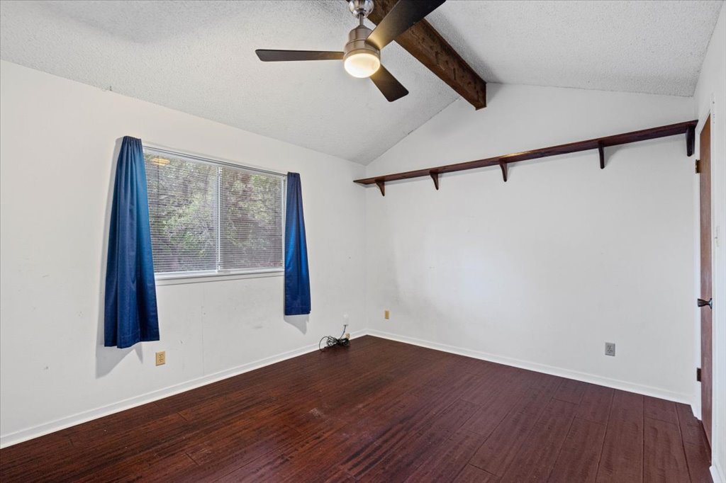 7229 South Brook Drive Austin, TX 78736 - Photo 14 of 20 2nd guest bedroom with bonus / playroom
